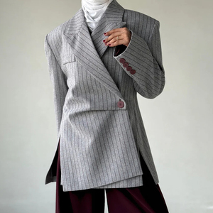 <span class=keywords><strong>Blazer</strong></span> asimmetrico a righe grigie a maniche lunghe in poliestere completo scollo a V giacca <span class=keywords><strong>donna</strong></span> con bottone - Product Image 2