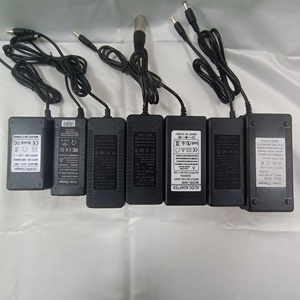 Caricabatterie <span class=keywords><strong>per</strong></span> Scooter Elettrici 36V 42V 2A 3A <span class=keywords><strong>per</strong></span> Scooter, Moto, E-Bike, Accessori e Ricambi, Caricabatterie <span class=keywords><strong>per</strong></span> <span class=keywords><strong>Batterie</strong></span> <span class=keywords><strong>al</strong></span> <span class=keywords><strong>Litio</strong></span> - Product Image 6