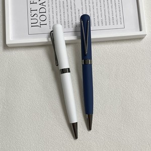 Stylo à bille en métal avec logo personnalisé, design luxueux et haut de gamme, nouveau modèle 2025, toucher doux en caoutchouc - Product Image 2