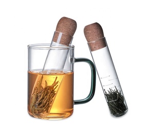 Dernier ensemble d'infuseurs à thé en verre borosilicaté en forme <span class=keywords><strong>de</strong></span> tube Couvercle en liège <span class=keywords><strong>de</strong></span> style design vintage <span class=keywords><strong>Ustensiles</strong></span> <span class=keywords><strong>de</strong></span> <span class=keywords><strong>cuisine</strong></span> filtre en plastique pour la maison Mariage - Product Image 1