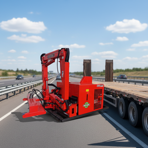 Cortasetos de Alta Alcance Montado en Camión Diésel para Mantenimiento Municipal y de Carreteras - Product Image 2