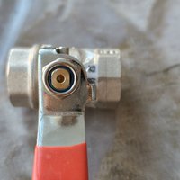 Robinet à bille en fonte à filetage femelle pour usage commercial en cuisine et pour l'eau