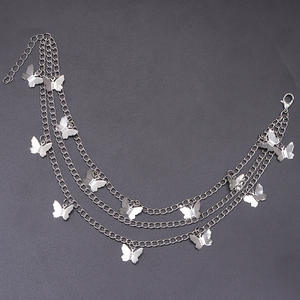 Botas Martin con Cadena Metálica Multicapa y Colgante de Mariposa, Accesorio de Moda, Punta Redonda, Suela de Goma, Estilo Moderno - Product Image 3