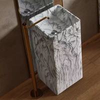 Lavabo sur pied minimaliste carré en travertin artificiel AQ, finition marbre imitation, lavabo artistique intégré au sol