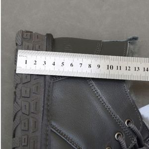 Botas de Nieve Impermeables para Hombre, Talla Grande, Botas de Invierno con Forro Grueso de Algodón Cálido, Botas Casuales Retro de Lana Pura - Product Image 6