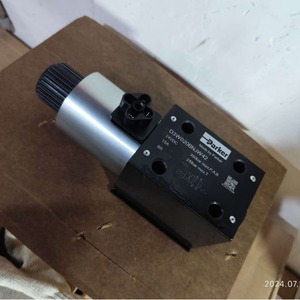 Vanne directionnelle à solénoïde Parker D3W020BNJW 24VDC 350Bar, vanne de commande hydraulique à 4 voies - Product Image 2