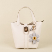 Breloque de sac en cuir PU tendance avec motif floral, pendentif décoratif au design simple pour sac à main et bagages quotidiens
