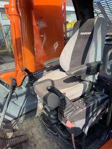 Excavatrice hydraulique d'occasion Doosan DX225 de haute qualité avec moteur et pompe Capacité du godet de 22.5 TON 1,2 m³ Prêt à expédier - Product Image 5