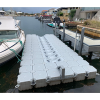 Cubes de quai flottant modulaires en plastique, ponton élévateur à bateaux, plate-forme de rouleau de jet ski PEHD