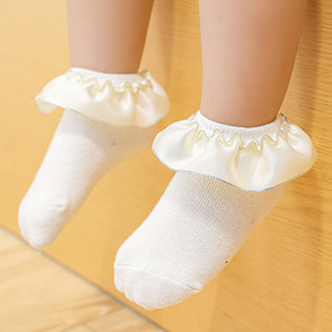 Nueva llegada barato vestido de princesa calcetín bebé niñas Color sólido logotipo personalizado satén Trim Ruffle Calcetines - Product Image 5