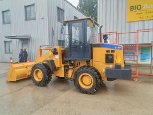 Nouvelle Chargeuse Frontale Durable de 2 Tonnes, Petite Chargeuse 618D SEM618D, Mini-chargeuse sur Pneus de 1,8 Tonne avec Attache Rapide à Vendre - Product Image 2