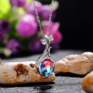 Collana con Ciondolo in Cristallo, Quarzo Arcobaleno a Goccia, Argento 925 Placcato Rodio, Catena a Maglia Quadrata, Gioiello Romantico da Donna per Uso Quotidiano - Product Image 1