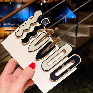 Pinces à cheveux simples sans pli personnalisables avec LOGO, barrettes à carreaux noirs <span class=keywords><strong>et</strong></span> blancs, épingles à bec de canard géométriques sans pli pour cheveux ondulés - Product Image 3