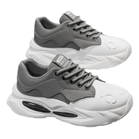 Chaussures de sport décontractées pour hommes, légères et respirantes, en mesh PVC avec lacets et logo personnalisé, style chunky.