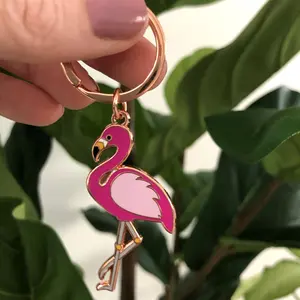 Gantungan kunci desain burung tropis elegan, gantungan kunci Flamingo merah muda Koleksi kualitas Premium Pemegang Kunci Flamingo