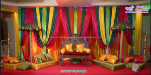 Décoration de scène de mariage indien moderne sur le thème de l'or parfait avec une touche dorée élégante en fibre de verre légère - Product Image 6