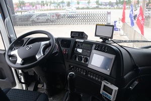 <span class=keywords><strong>Camion</strong></span> Dongfeng 8x4 con Guida a Sinistra per Trasporto Bestiame, Sistema di Carico Automatico per Animali, Grande Capacità, Alimentazione Diesel - Product Image 4