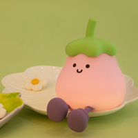 Lampe de nuit LED en silicone en forme de légume de dessin animé, aubergine Kawaii au design moderne, lampe LED rechargeable pour chambre d'enfant, lampe mignonne