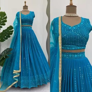 Fil exquis et paillettes brodés Lehenga avec un artisanat impeccable parfait pour les mariages et les occasions spéciales - Product Image 4