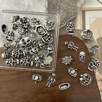 Breloques d'ongles en alliage tête de mort Halloween, 30 pièces/boîte, strass 3D, or antique, argent, bijoux d'ongles gothiques punk