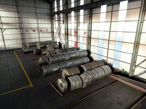 Bobina/Lámina de Acero Laminado en Caliente de Grado A36 de 1.2 mm, 1.5 mm a 12 mm, Suave, HRC, Negro, de Carbono - Product Image 5