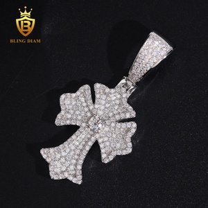 Nuovo Ciondolo a Croce in Argento Sterling 925 con Moissanite VVS Certificata GRA, Gioielli Hip Hop alla Moda - Product Image 6