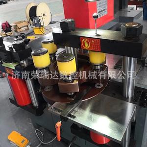 Máquina Procesadora de Barras de Cobre y Aluminio Tres en Uno Totalmente Automática, Equipo de Producción y Doblado de Barras de Alta Eficiencia - Product Image 4