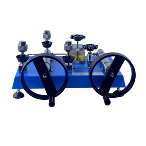 Bomba de Calibración Hidráulica de Sobremesa HSIN612 de 2500 Bar para Pruebas de Calibración de Presión de Aceite, Comparador de Alta Precisión HSIN612 - Product Image 1