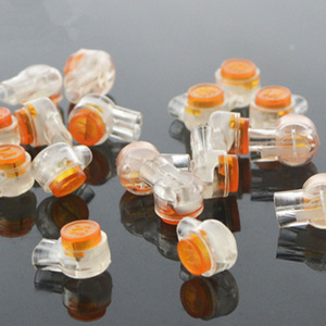 Connecteur de fil unipolaire K1 transparent avec capuchon orange, borne à vis, basse tension, boîtier plastique 1 cœur - Product Image 1