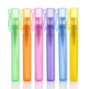 थोक हॉट प्लास्टिक मिनी परफ्यूम पेन बोतल स्प्रे पंप के साथ 5ML 8ML 10ML व्यक्तिगत देखभाल के लिए परफ्यूम तेल पंप बोतल पुन: प्रयोज्य