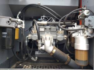 Excavateur d'occasion en bon état avec peu de temps d'utilisation et prix bon marché Excavatrice sur chenilles Hitachi ZX200b Excavatrices d'occasion de 10 à 20 tonnes - Product Image 4