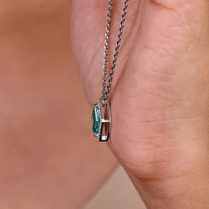 Collana con ciondolo a forma di diamante per donna, gioielli semplici e alla moda, regalo per l'uso quotidiano - Product Image 3