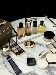 Best-selling vegan makeup <b>set</b> as a birthday gift - eyeshadow, lipstick, blush, perfume, and bag - Product Image 6