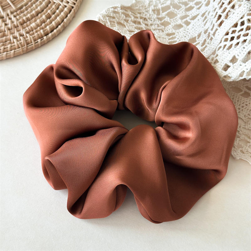 สีน้ำตาล