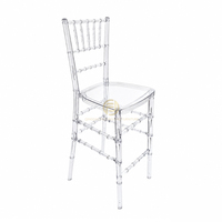 Tabouret de bar en plastique transparent, emballage plat démontable, léger (3,2 kg l'unité), faible coût logistique