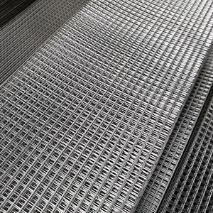 Hochfeste 4 X4 verzinkte geschweißte Drahtgitter platte Feuer getauchte Farmzaun platte - Product Image 3