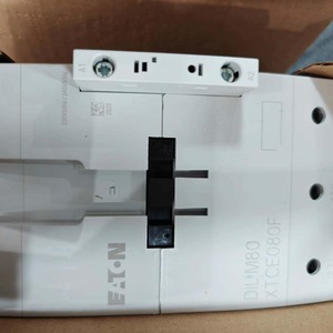 Contactor Eaton DILM80 230V 50Hz 240V 60Hz Operado por CA con Certificación UL CE - Product Image 2