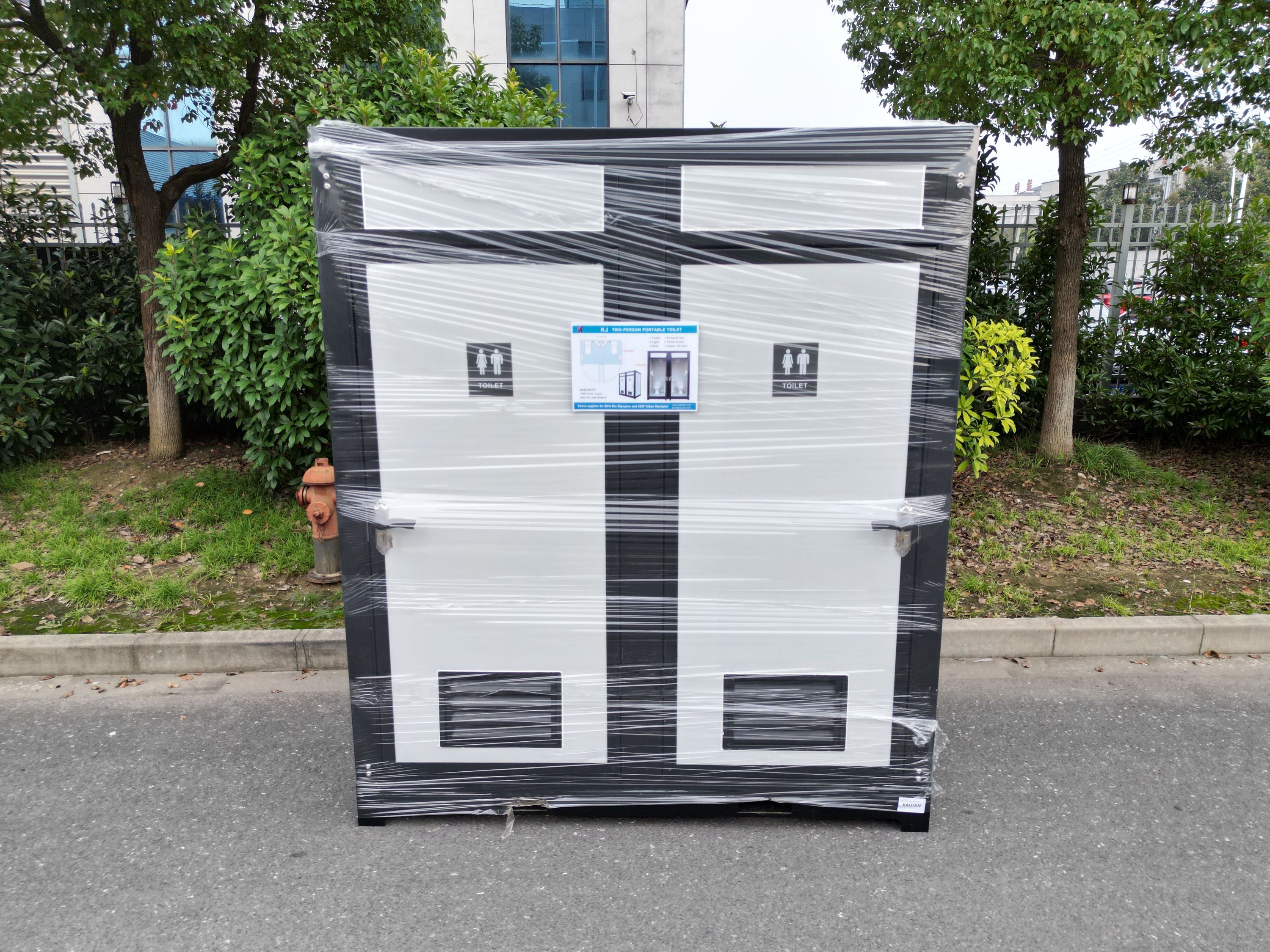 2つの個室トイレポータブルトイレ| Alibaba.com