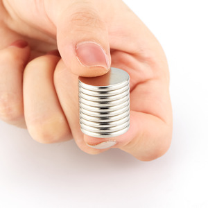 Nouveaux matériaux magnétiques de haute qualité de style N52 <span class=keywords><strong>vente</strong></span> de disques ronds d'aimants en néodyme - Product Image 4