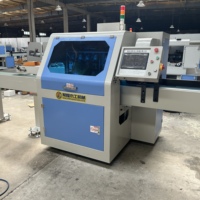 Sierra de Corte Transversal Automática de Alta Velocidad, Controlada por PLC CNC, de Alta Potencia y Optimización, para el Procesamiento de Muebles de Madera Sólida