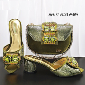 Set di scarpe da donna e borse da donna in oro di moda nigeriana di moda 2026 da <span class=keywords><strong>sandali</strong></span> di tacchino con borsa - Product Image 3