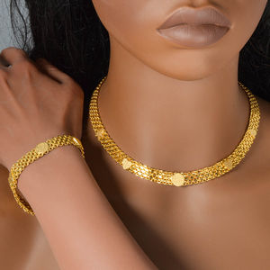 Colliers et bracelets en or plaqué or 14 carats personnalisés et créatifs en forme de cœur d'amour cubain unisexe en gros - Product Image 3