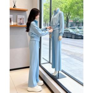 Nuova Tuta Sportiva <span class=keywords><strong>Donna</strong></span> Autunno 2026 Completa, Set Due Pezzi Casual con Felpa Rosa di Alta Gamma Europea - Product Image 1