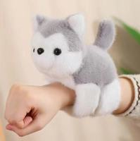 Bracelet en peluche lapin panda mignon en gros, jouet en peluche animal transfrontalier, super doux, anti-stress, anniversaires, coton PP