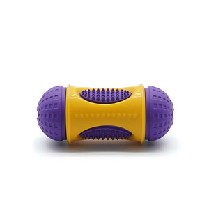 Jouet pour chien en caoutchouc multifonctionnel avec distributeur de nourriture, nettoyage des dents, durable, éducatif pour animaux de compagnie, utilisation en intérieur, 130x60x60mm - Product Image 1