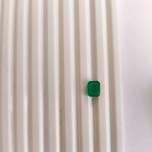 Collection de pierres précieuses de luxe exquises de forme octogonale, émeraude verte de 2,65 carats, prix de gros. - Product Image 1