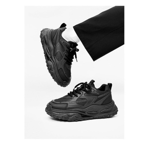 รองเท้าผู้ชายอเนกประสงค์รุ่นใหม่ รองเท้าวิ่งลำลองสำหรับฤดูใบไม้ผลิ ระบายอากาศได้ดี น้ำหนักเบา พื้นหนา ทันสมัย เพิ่มความสูงตามเทรนด์ - Product Image 6