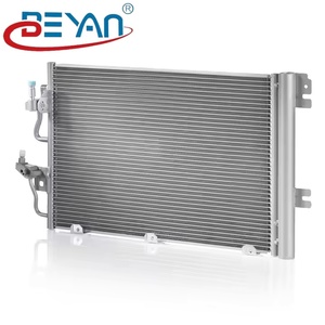 Le condenseur de climatiseur direct d'usine 4478350070 A4478350070 convient à Mercedes Benz EQV250 MARCO POLO <span class=keywords><strong>Camper</strong></span> 160CDI - Product Image 2
