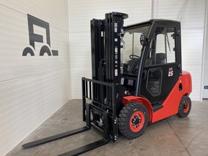 Montacargas Diésel Multifuncional CPCD25J de 2.5 Toneladas, Nuevo, Carretilla Elevadora Retráctil, Longitud de Horquilla 1070 mm, Certificado CE. - Product Image 1