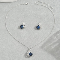 Ailes d'ange brillantes pendentif en cristal bleu collier boucles d'oreilles ensemble cadeaux d'anniversaire cadeaux de fête d'anniversaire ensemble de bijoux en gros